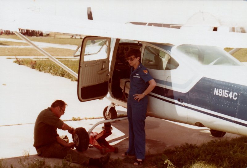 1980s 1981 Flossmoor Flying N9154C