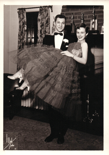 1950s_ChuckDonnaCollege-10