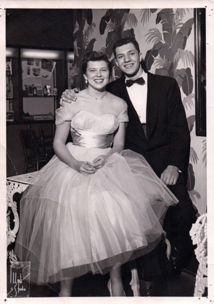 1950s_ChuckDonnaCollege-15