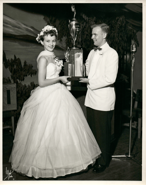 1950s_ChuckDonnaCollege_0002